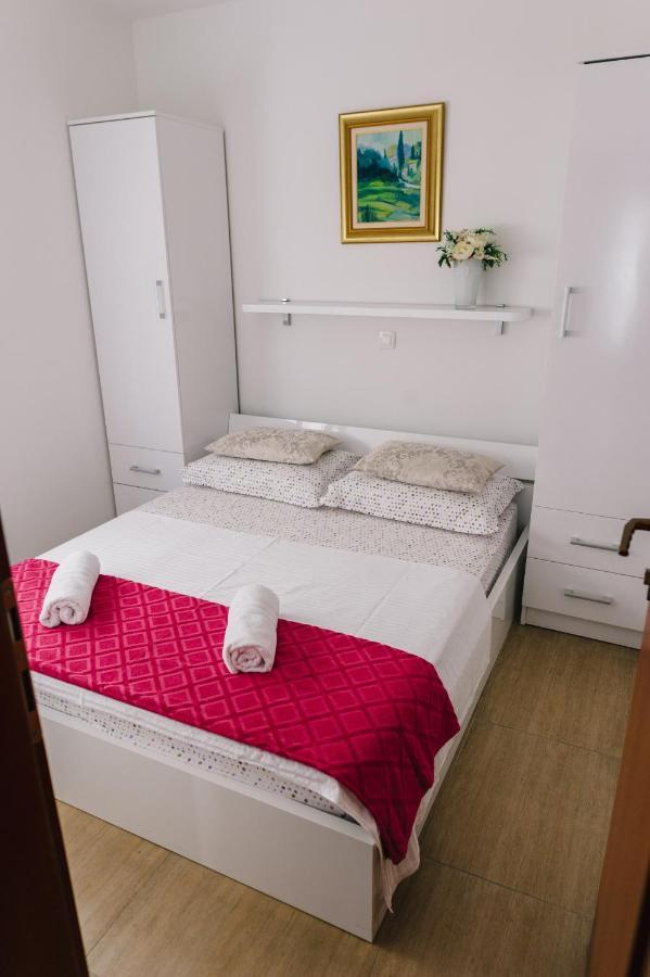 Apartmani Mila Brela Exterior photo